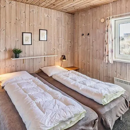 Ve117-vejers-strand-tyttebaervej-15 *