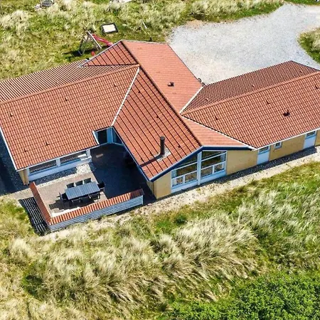 Ve117-vejers-strand-tyttebaervej-15